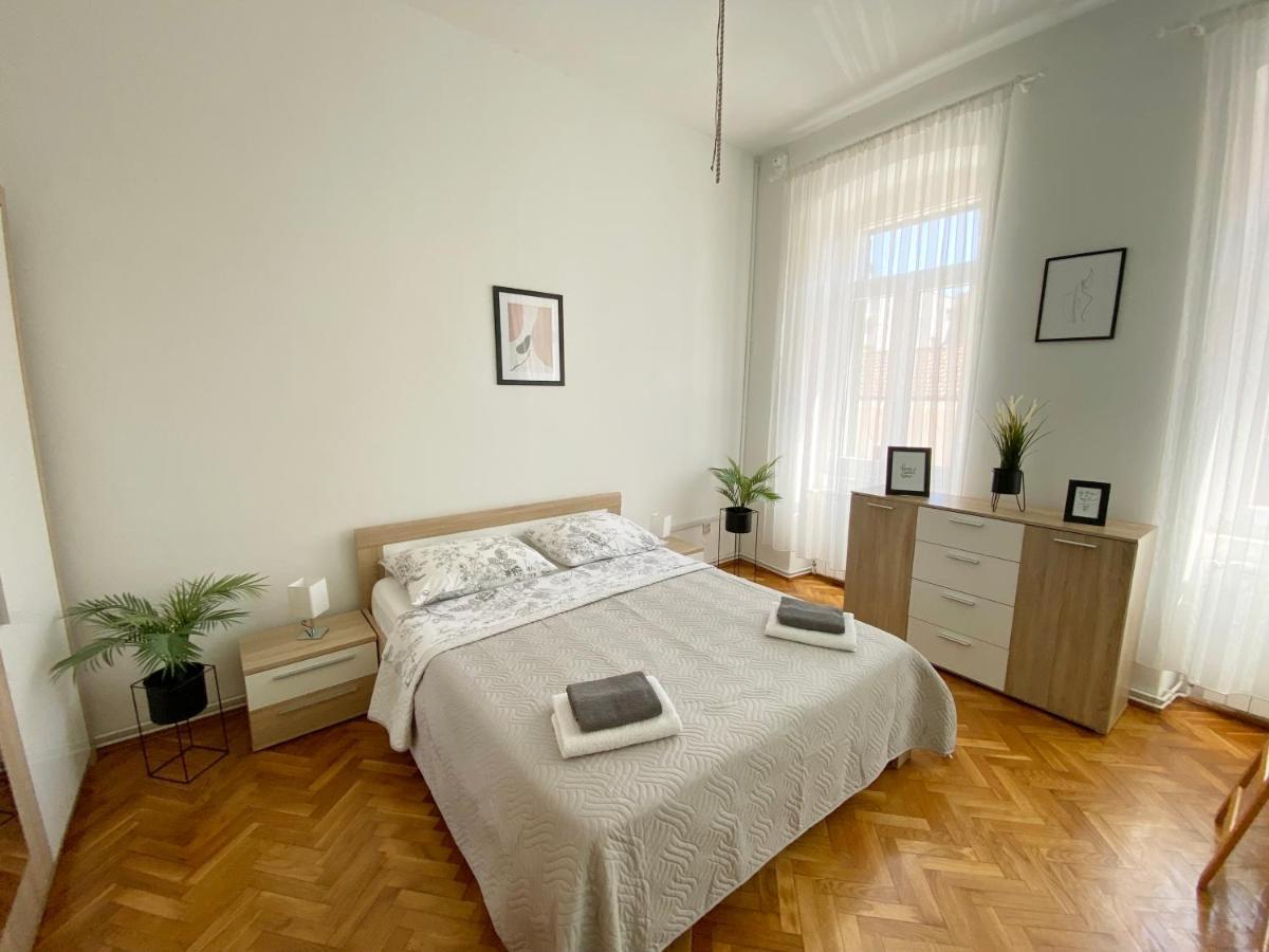 Apartments Centurio プーラ エクステリア 写真