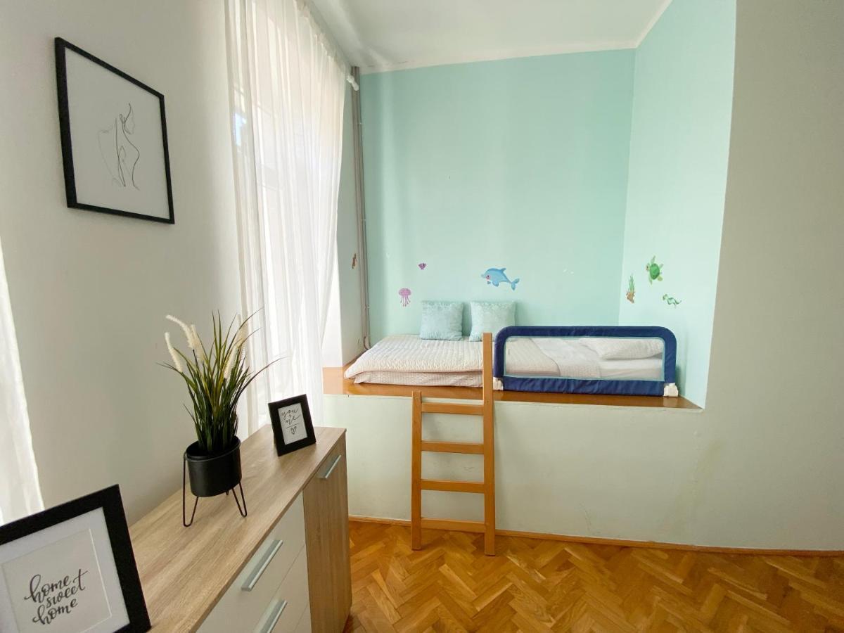 Apartments Centurio プーラ エクステリア 写真